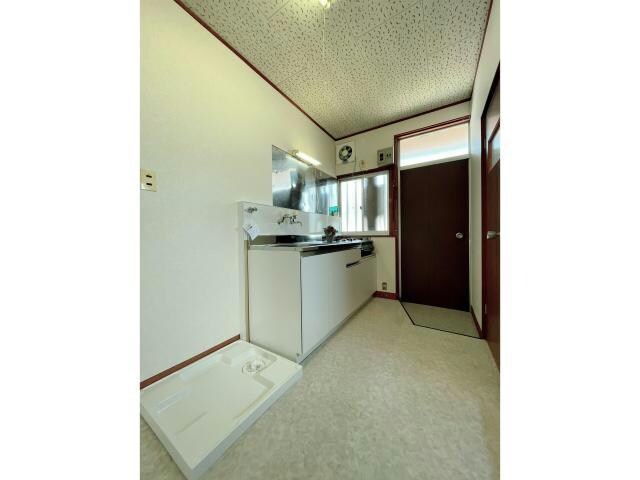 物件内観写真5　(キッチン新品)