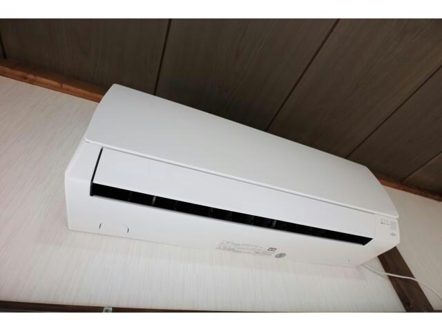 物件内観写真8　(エアコン新品)
