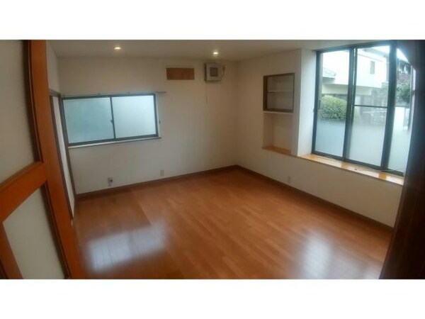 リビングダイニング