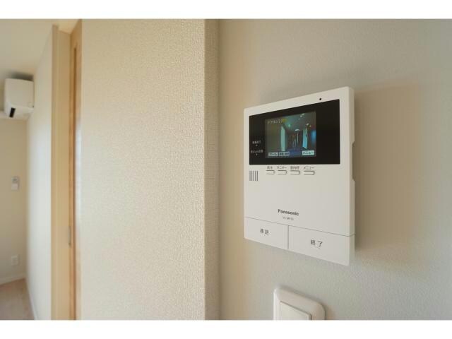 物件内観写真14　(エントランスはオートロック)