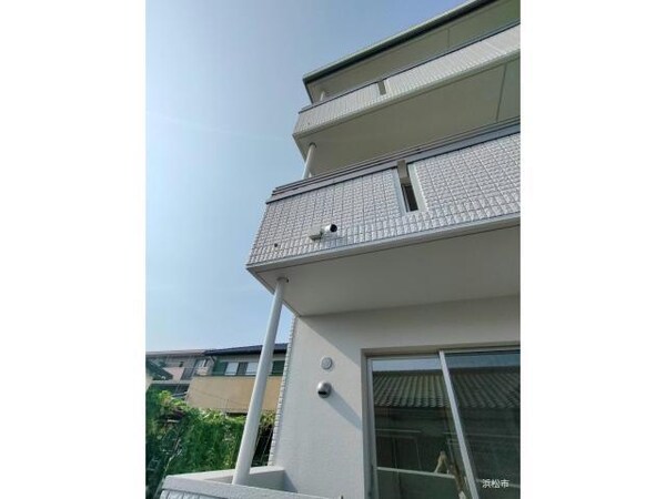 建物設備(防犯カメラで安心をお届け◎)