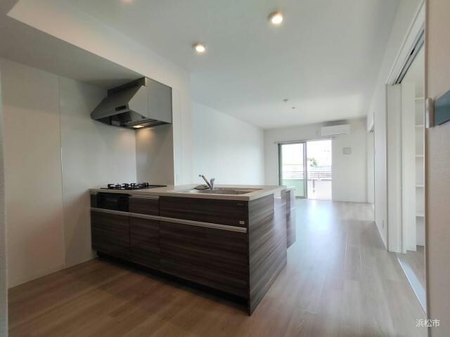 物件内観写真20　(心に優しい居室調光調色機能付照明◎)