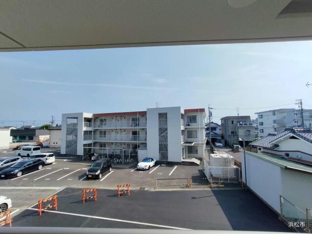 物件内観写真29　(南向き♪　2階東角)