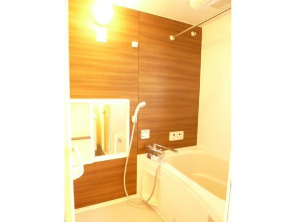 バス／シャワールーム等(※同型ﾓﾃﾞﾙ)