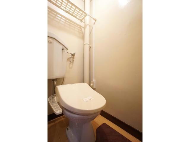 物件内観写真10　(新品温水洗浄便座付き)