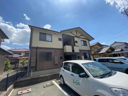 キャトルセゾン（早出）外観写真