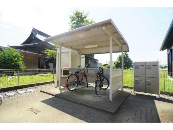 駐輪場(宅配ボックスあり)