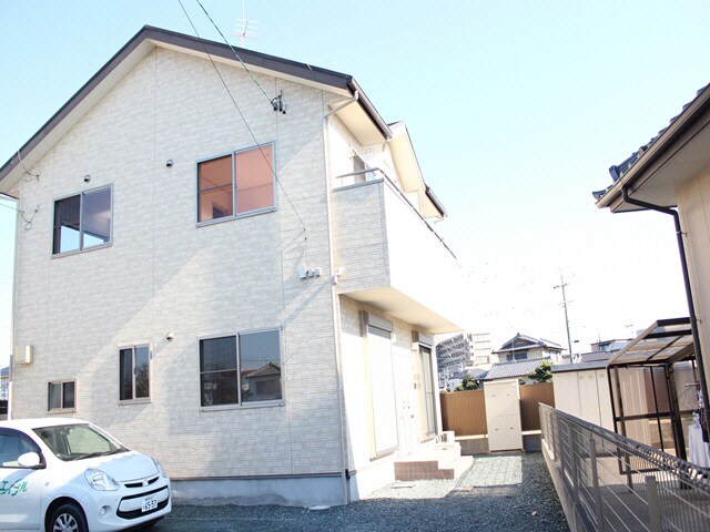 物件外観写真2　(Ａ・Ｂ)