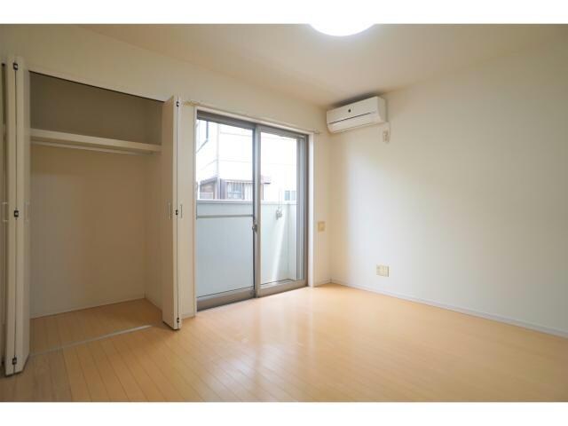 物件内観写真5　(クローゼットタイプの収納)