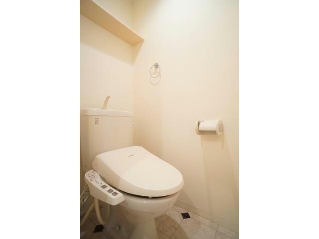 物件内観写真9　(温水洗浄便座付き)