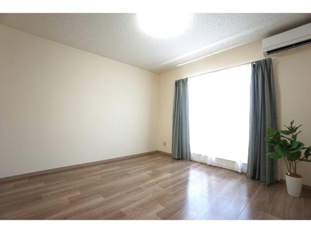 物件内観写真6　(エアコン付き)