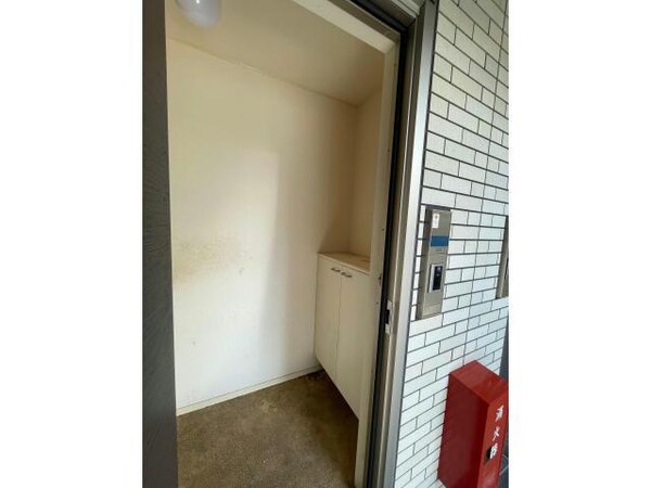 玄関回り