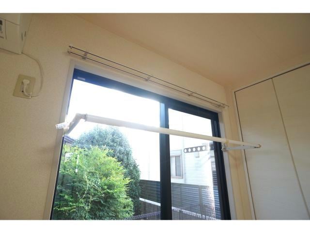 物件内観写真15　(室内物干し付き♪)