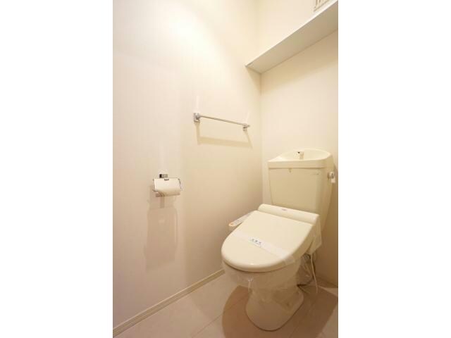 物件内観写真12　(温水洗浄便座)