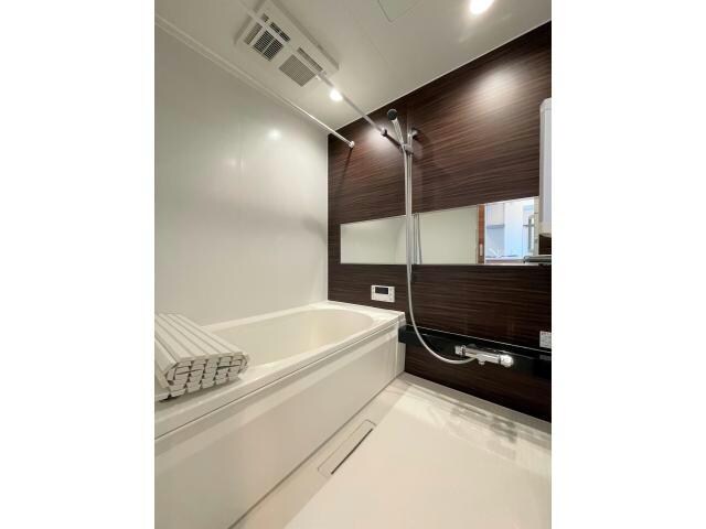 物件内観写真16　(浴室乾燥機付き)