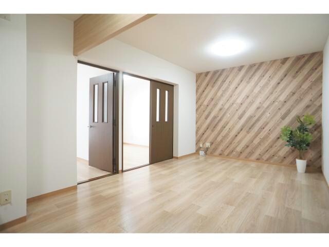 物件外観写真1　(302)