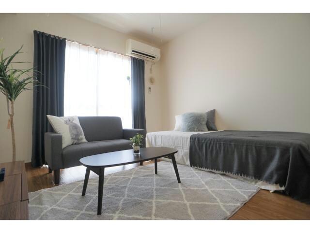 物件内観写真4　(家具家電付きルーム)