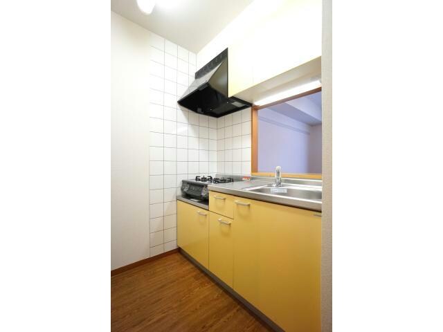 物件内観写真8　(2口ガスコンロ付き)