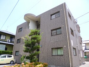 蘭ビル(旧グランディールタガミ)外観写真