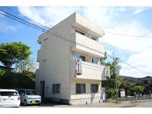 洞口ビル外観写真