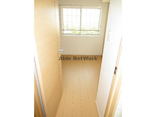 物件内観写真12　(洋室)