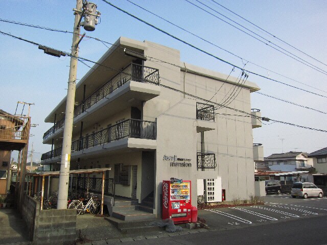 阿波路マンションの物件外観写真