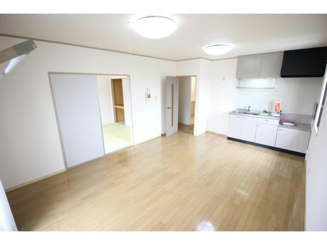 リビングダイニング