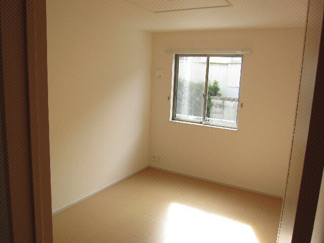 物件内観写真11　(洋室)