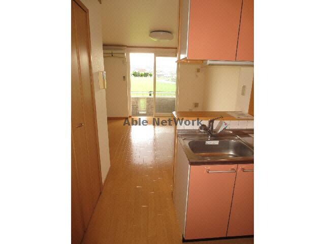 物件内観写真8　(洋室)