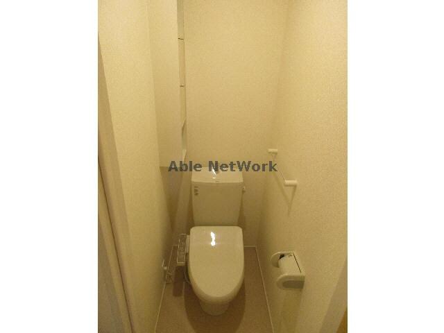 物件内観写真10　(温水洗浄便座)