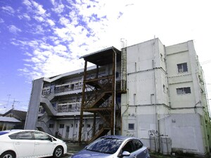 イータウン小松島外観写真