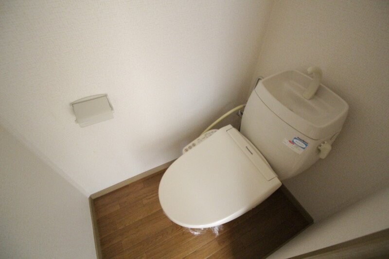 物件内観写真8　(トイレ)