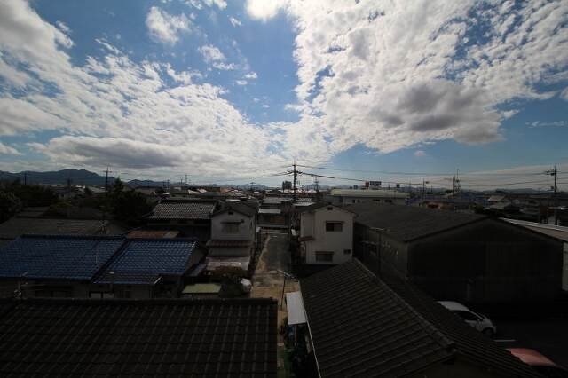 物件内観写真27　(同物件の別の部屋の写真です)