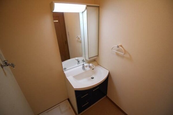 同物件の別の部屋の写真です