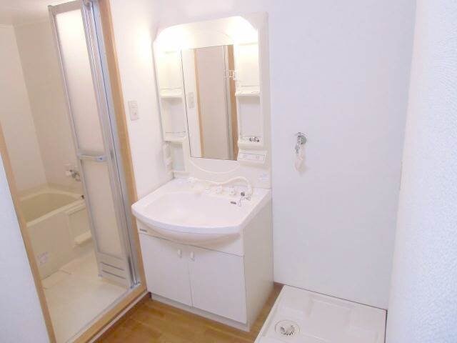 物件内観写真9　(洗面台)