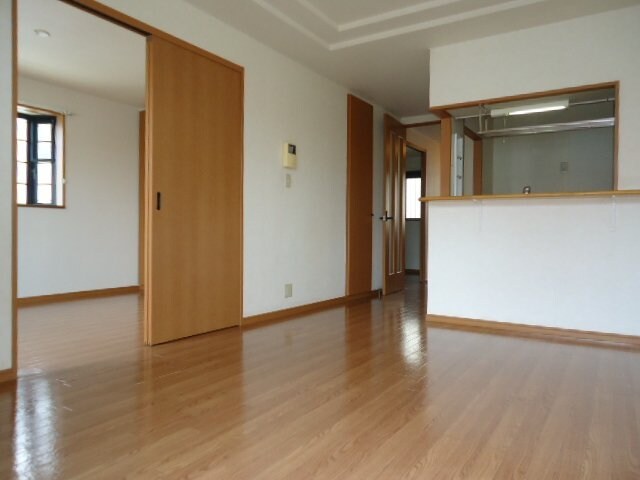 物件内観写真7　(リビング)