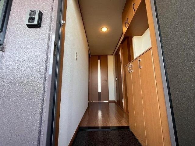 物件内観写真14　(玄関)
