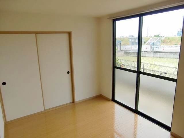 物件内観写真12　(洋室)