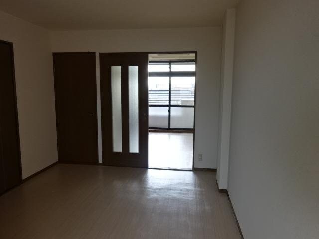 物件内観写真18　(リビング)