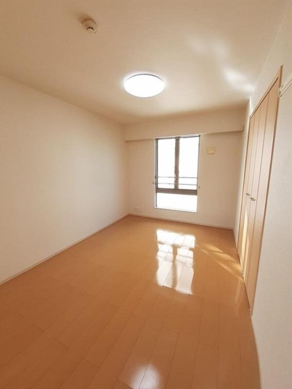 物件内観写真14　(寝室)