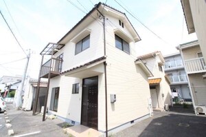 平岩貸家　西古松2丁目外観写真