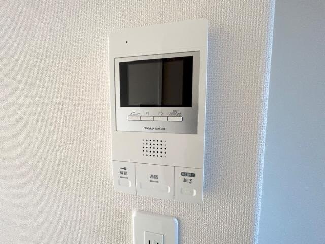 物件内観写真17　(カメラ付きインターホン)