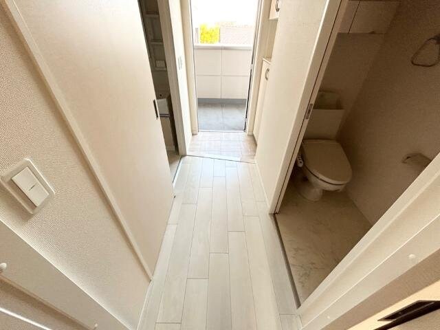 物件内観写真18　(廊下)