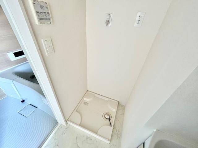 物件内観写真19　(洗濯機置場)