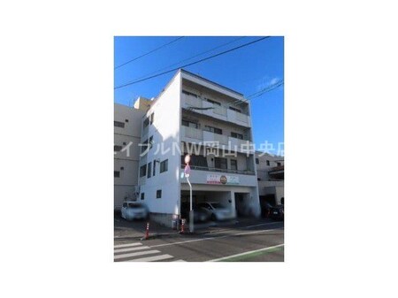 岡町ビル外観写真