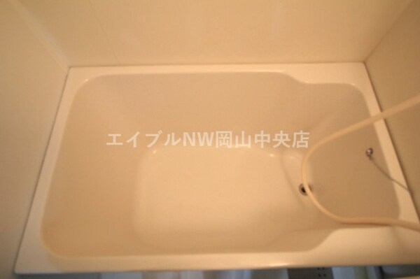 バス／シャワールーム等(同物件別部屋の写真です)