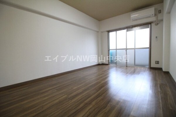 同物件別部屋の写真です