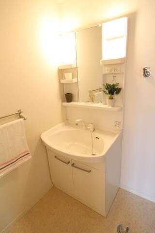 物件内観写真11　(同物件別部屋の写真です)