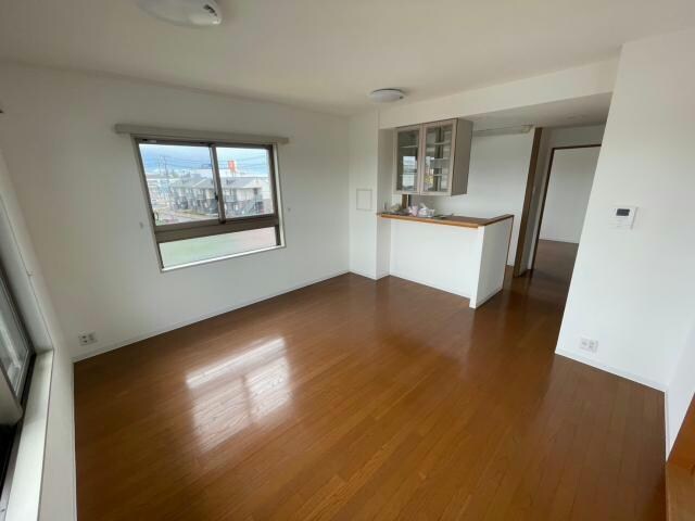 リビングダイニング