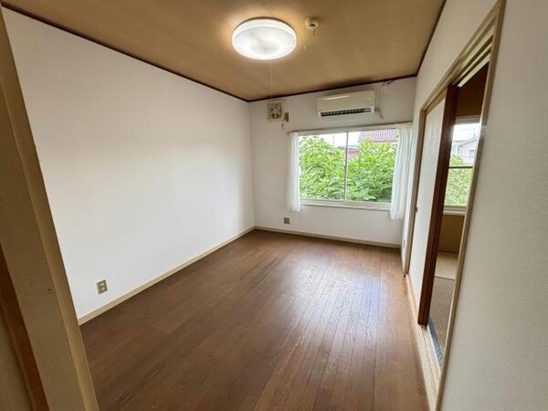 リビングダイニング